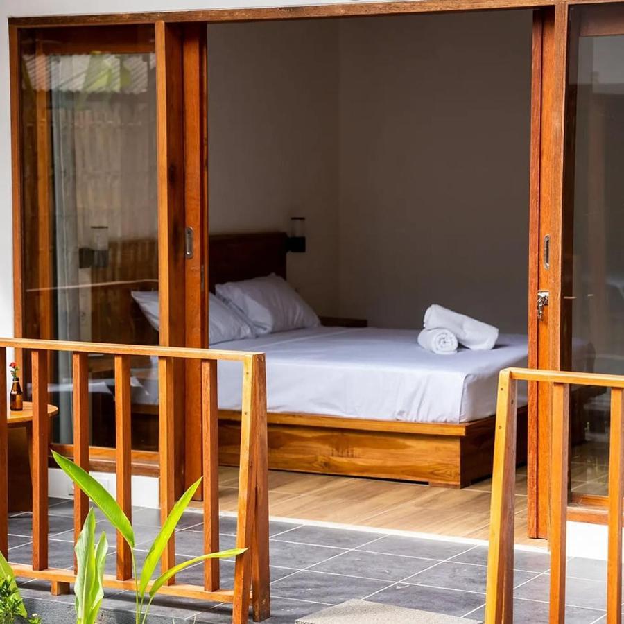 Twiny'S Hotel Kuta  Ngoại thất bức ảnh