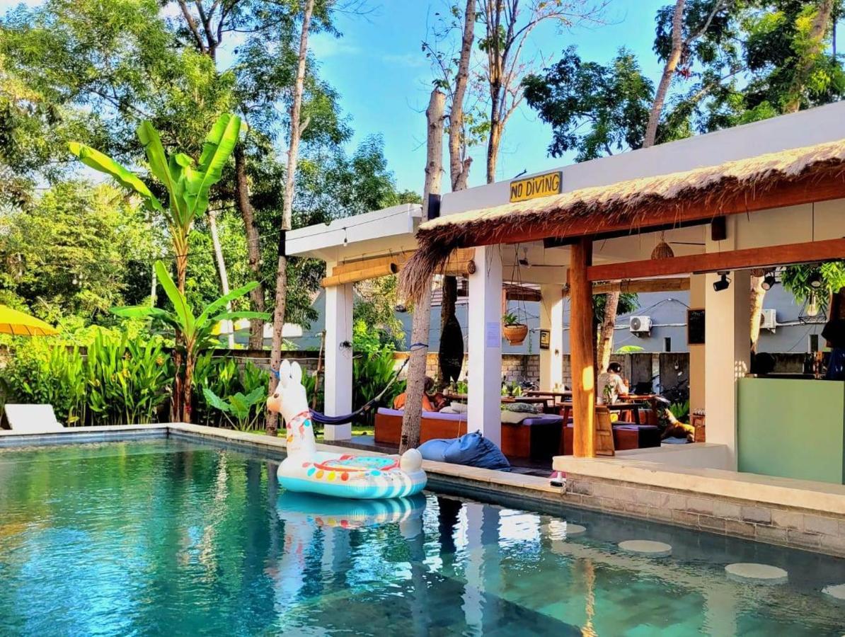 Twiny'S Hotel Kuta  Ngoại thất bức ảnh